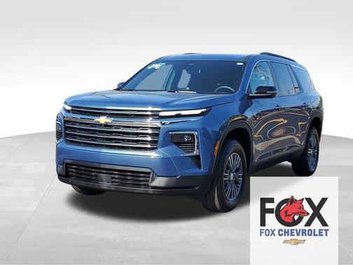 Lakeshore Blue Metallic 2024 Chevrolet Traverse LT