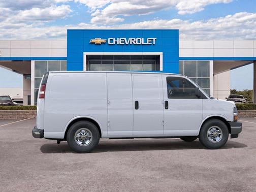Summit White 2026 Chevrolet Express 2500 Work Van