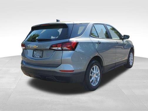 Sterling Gray Metallic 2024 Chevrolet Equinox LS