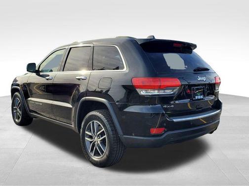 Diamond Black Crystal Pearlcoat 2018 Jeep Grand Cherokee Limited