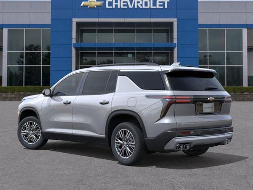 Sterling Gray Metallic 2026 Chevrolet Traverse LT
