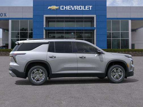 Sterling Gray Metallic 2026 Chevrolet Traverse LT