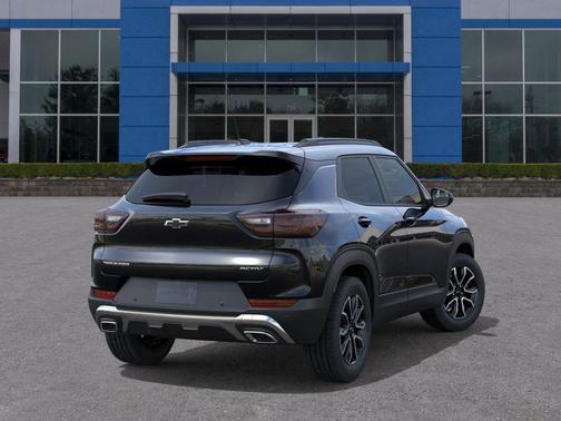 Mosaic Black Metallic 2026 Chevrolet Trailblazer ACTIV