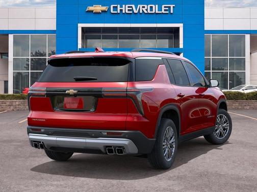 Radiant Red Tintcoat 2027 Chevrolet Traverse LT