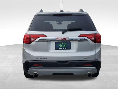 Quicksilver Metallic 2017 GMC Acadia SLE-2