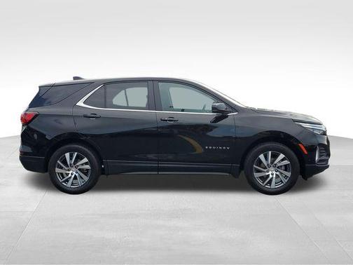 Mosaic Black Metallic 2024 Chevrolet Equinox 1LT