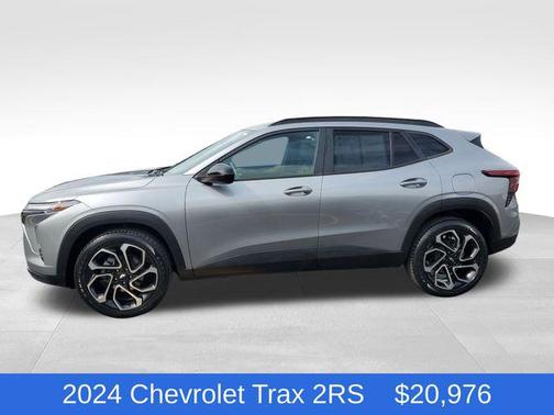 Sterling Gray Metallic 2024 Chevrolet Trax FWD 2RS