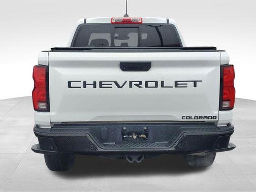 Summit White 2023 Chevrolet Colorado Z71