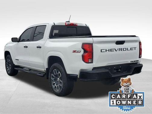 Summit White 2023 Chevrolet Colorado Z71
