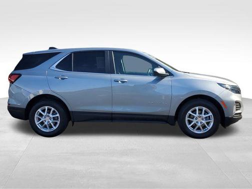 Sterling Gray Metallic 2024 Chevrolet Equinox 1LT