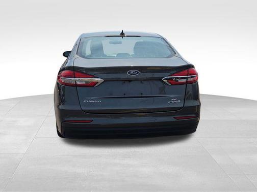 Magnetic Metallic 2019 Ford Fusion Hybrid SE