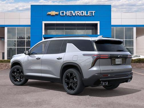 Sterling Gray Metallic 2027 Chevrolet Traverse LT