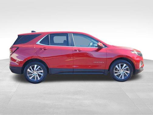 Radiant Red Tintcoat 2024 Chevrolet Equinox 1LT
