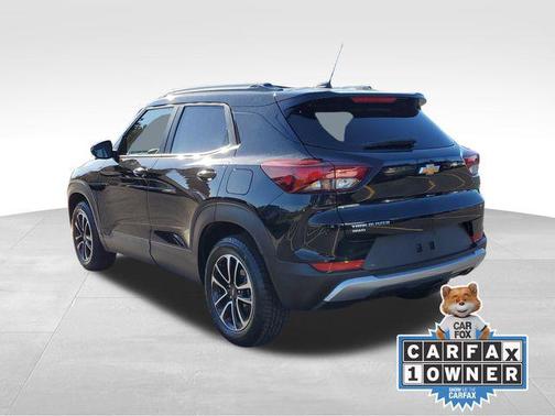 Mosaic Black Metallic 2025 Chevrolet Trailblazer LT