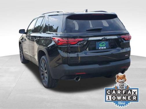 Mosaic Black Metallic 2023 Chevrolet Traverse RS