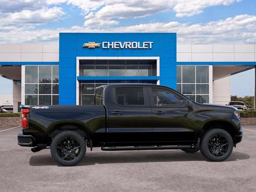 Black 2026 Chevrolet Silverado 1500 Custom