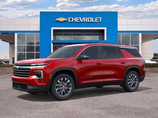 Radiant Red Tintcoat 2026 Chevrolet Traverse LT