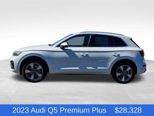 Glacier White Metallic 2023 Audi Q5 40 Premium Plus