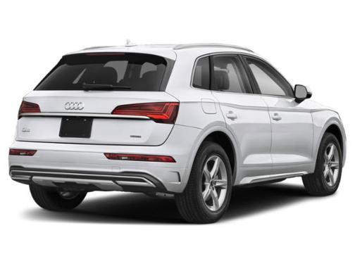 Glacier White Metallic 2023 Audi Q5 40 Premium Plus