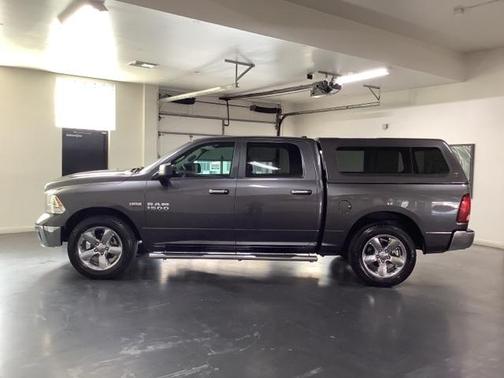 Photo 4 of 29 of 2015 RAM 1500 Big Horn