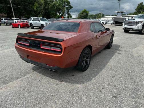 Sinamon Stick 2020 Dodge Challenger SXT