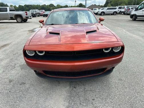 Sinamon Stick 2020 Dodge Challenger SXT
