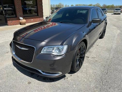 2018 Chrysler 300 Limited
