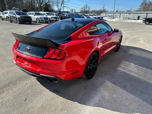 2021 Ford Mustang EcoBoost