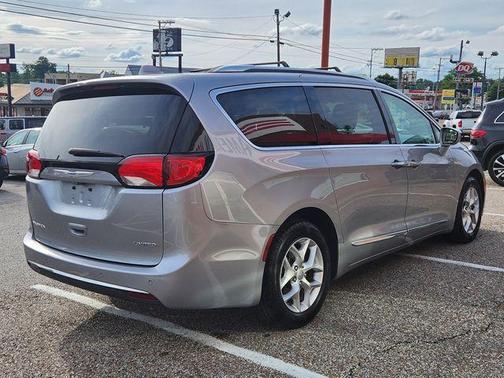 Billet Silver Metallic Clearcoat 2020 Chrysler Pacifica Limited
