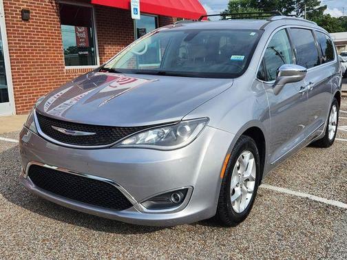 Billet Silver Metallic Clearcoat 2020 Chrysler Pacifica Limited
