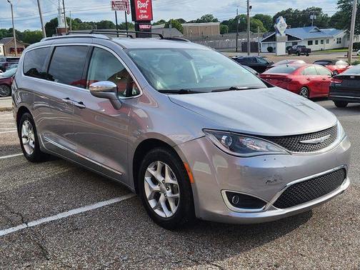 Billet Silver Metallic Clearcoat 2020 Chrysler Pacifica Limited