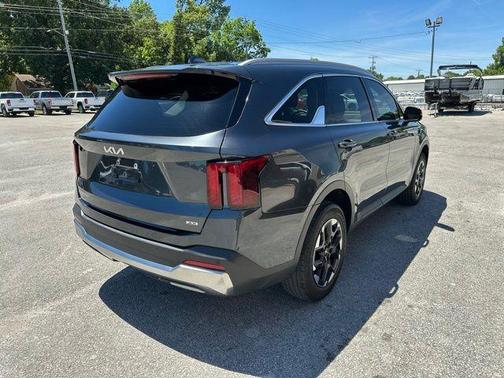 Gravity Gray 2024 Kia Sorento S