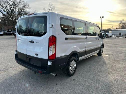 2022 Ford Transit-350 XLT