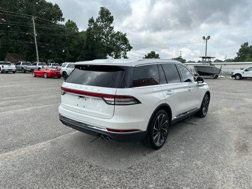 White Metallic 2022 Lincoln Aviator Reserve AWD