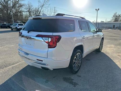 2021 GMC Acadia Denali