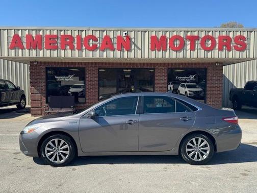 2017 Toyota Camry Hybrid XLE