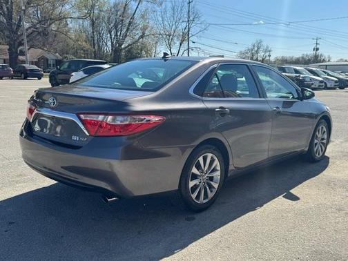 2017 Toyota Camry Hybrid XLE
