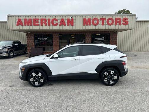 White 2025 Hyundai KONA SEL