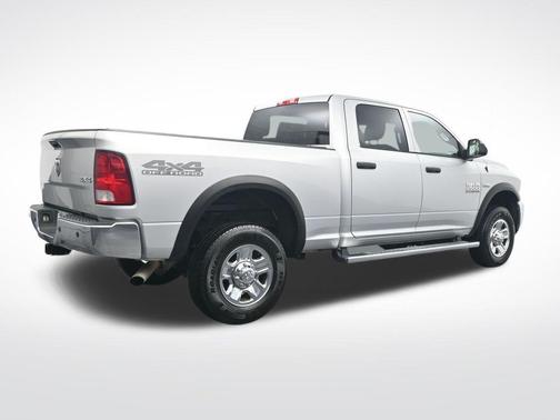 2018 RAM 2500 Tradesman Crew Cab 4x4 6'4' Box