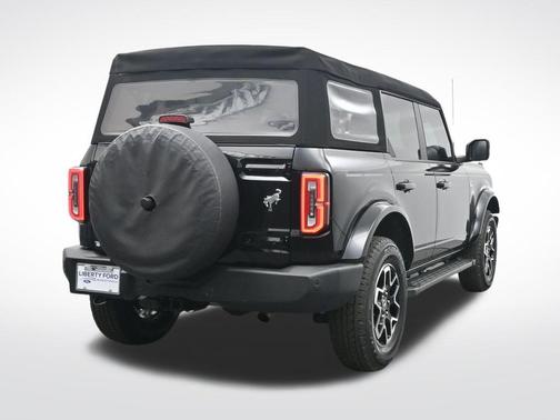 Shadow Black 2023 Ford Bronco Outer Banks