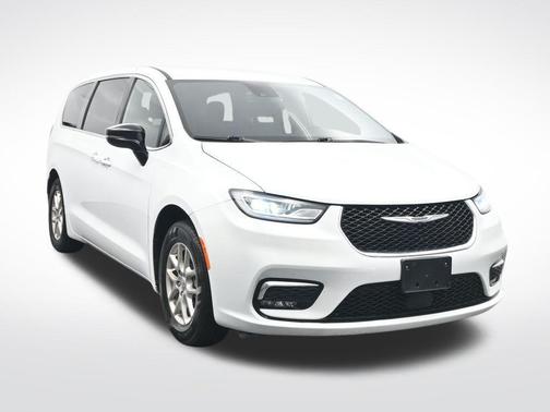 2025 Chrysler Pacifica L