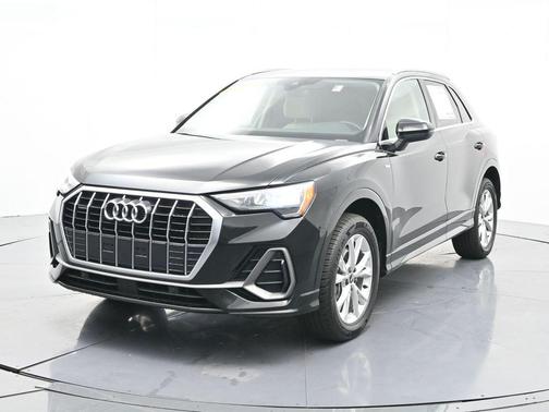 2022 Audi Q3 45 S line Premium