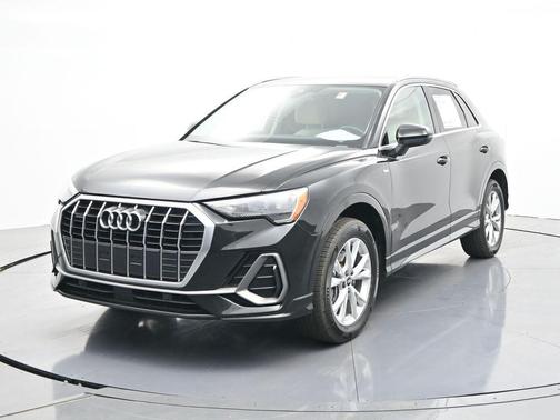 2022 Audi Q3 45 S line Premium
