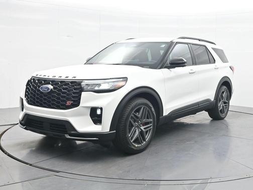 Star White Metallic Tri-Coat 2026 Ford Explorer ST