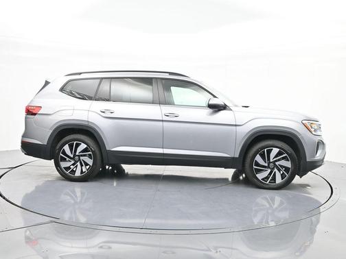 2024 Volkswagen Atlas 2.0T SE w/Technology 4MOTION