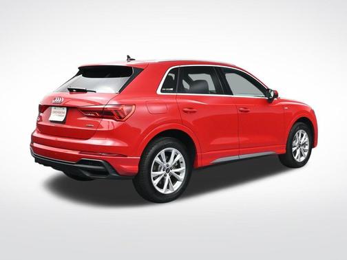 2024 Audi Q3 Premium 45 TFSI S line quattro Tiptronic