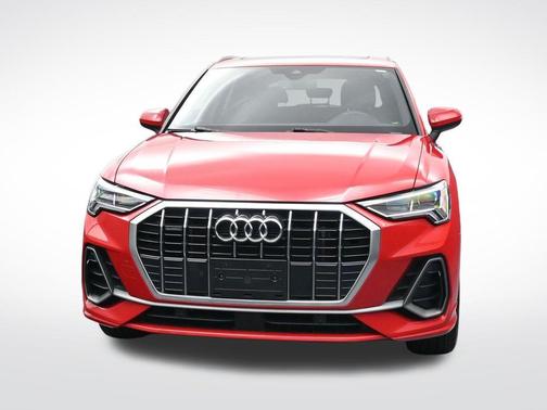 2024 Audi Q3 Premium 45 TFSI S line quattro Tiptronic