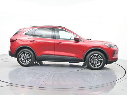2026 Ford Escape PHEV SE