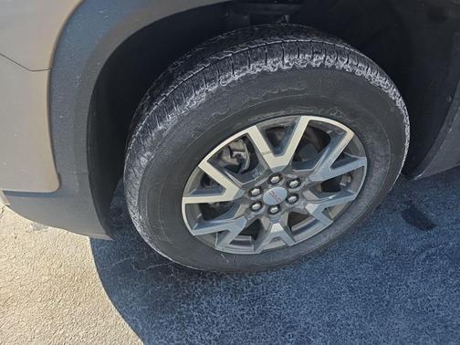 2022 GMC Acadia FWD SLE