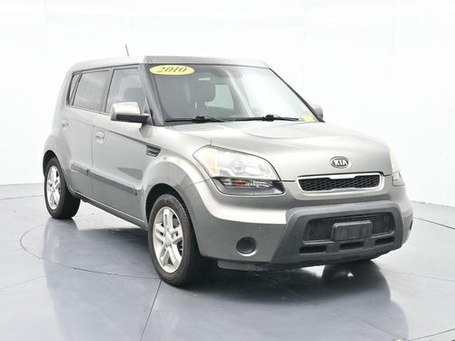 2010 Kia Soul +